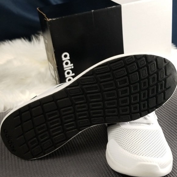 💥ONE LEFT!💥Adidas Argecy Sneakers with Cloudfoam - Picture 5 of 8